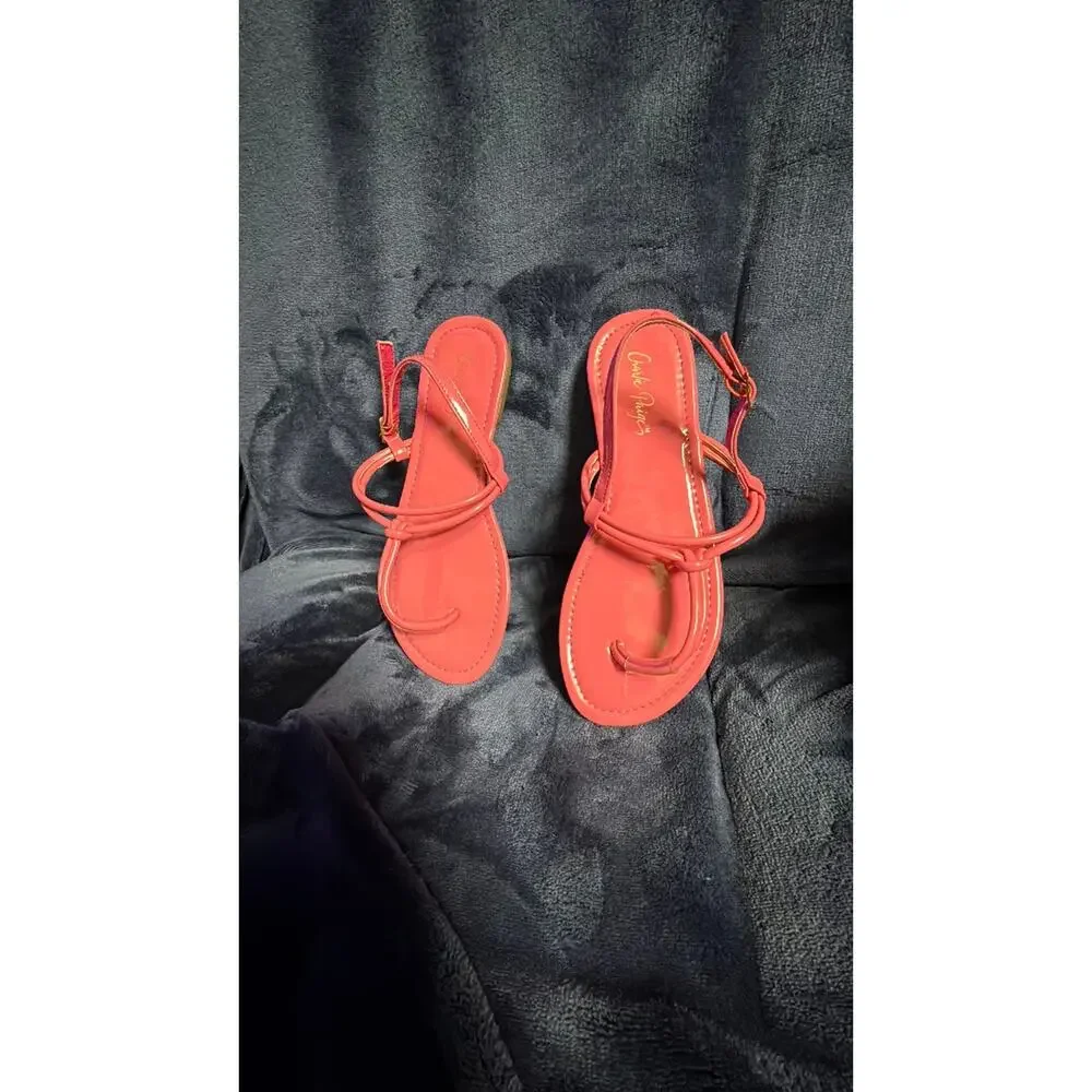 Charlie Paige Pink Toe Loop Sandals - Picture 2 of 5